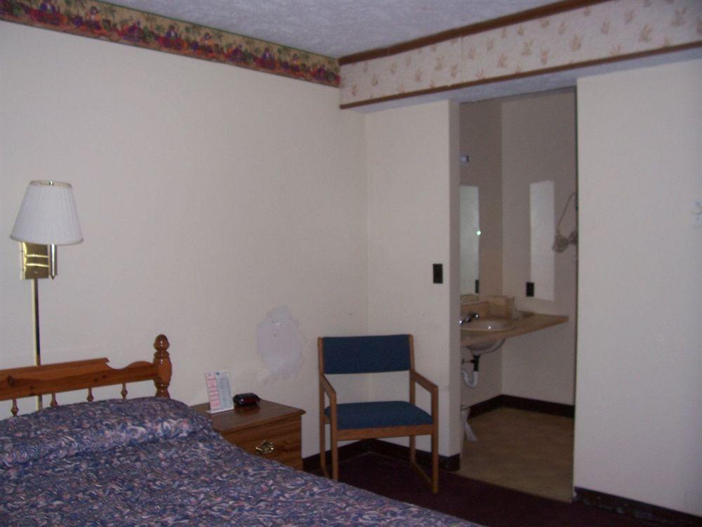 North Country American Inn คาลคาสกา ภายนอก รูปภาพ
