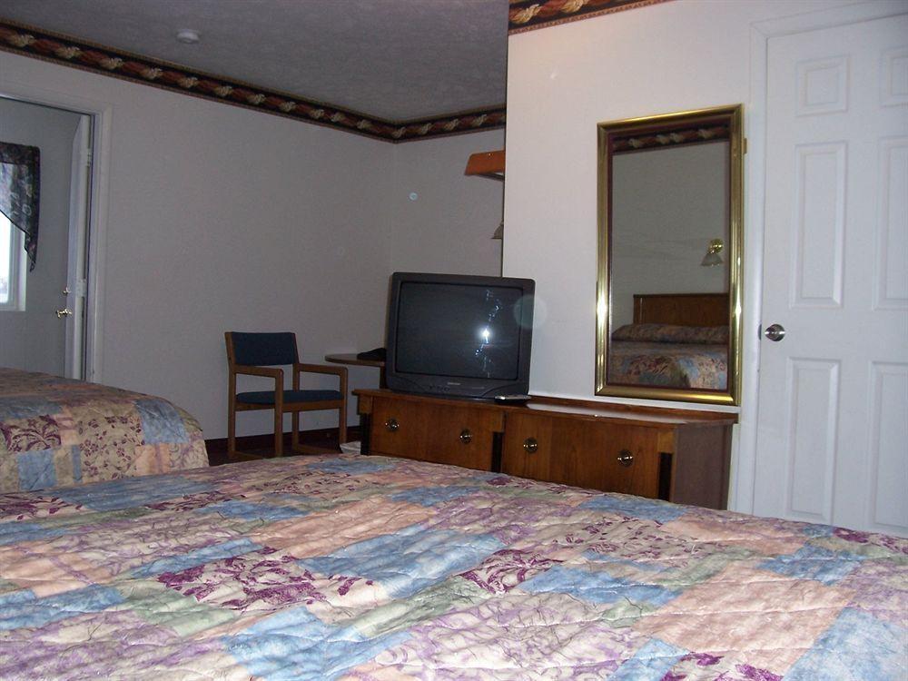 North Country American Inn คาลคาสกา ภายนอก รูปภาพ