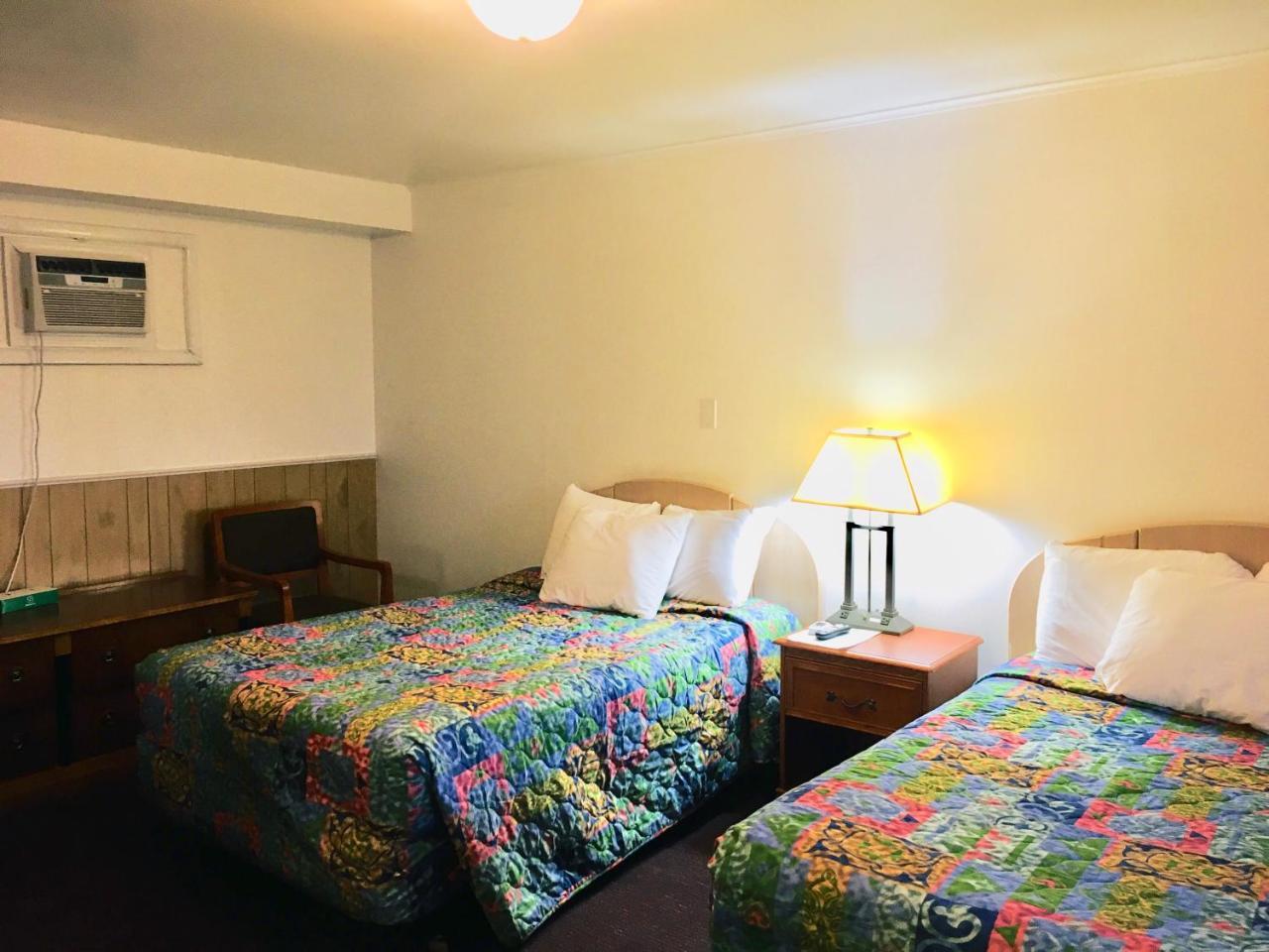 North Country American Inn คาลคาสกา ภายนอก รูปภาพ