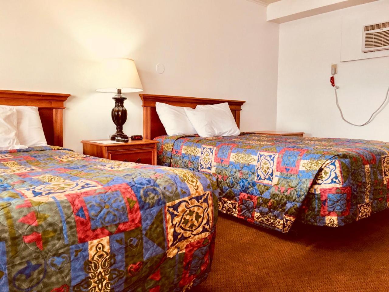 North Country American Inn คาลคาสกา ภายนอก รูปภาพ