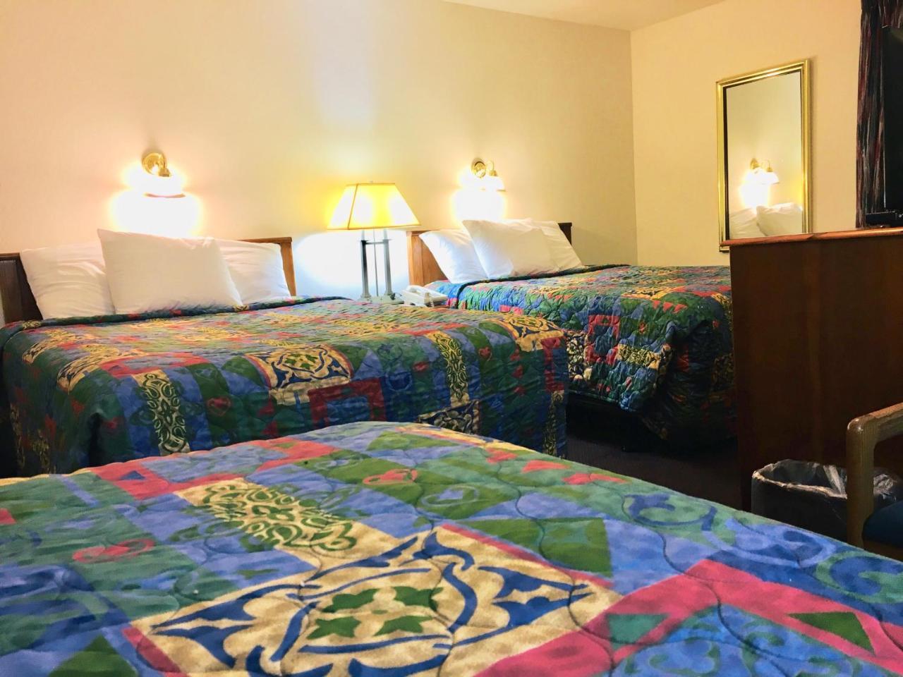North Country American Inn คาลคาสกา ภายนอก รูปภาพ