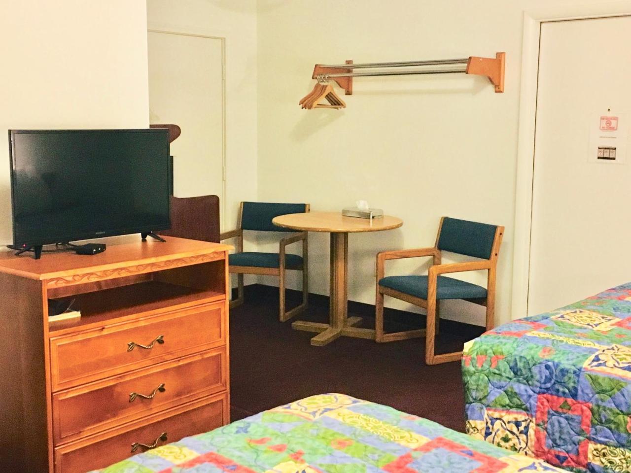 North Country American Inn คาลคาสกา ภายนอก รูปภาพ