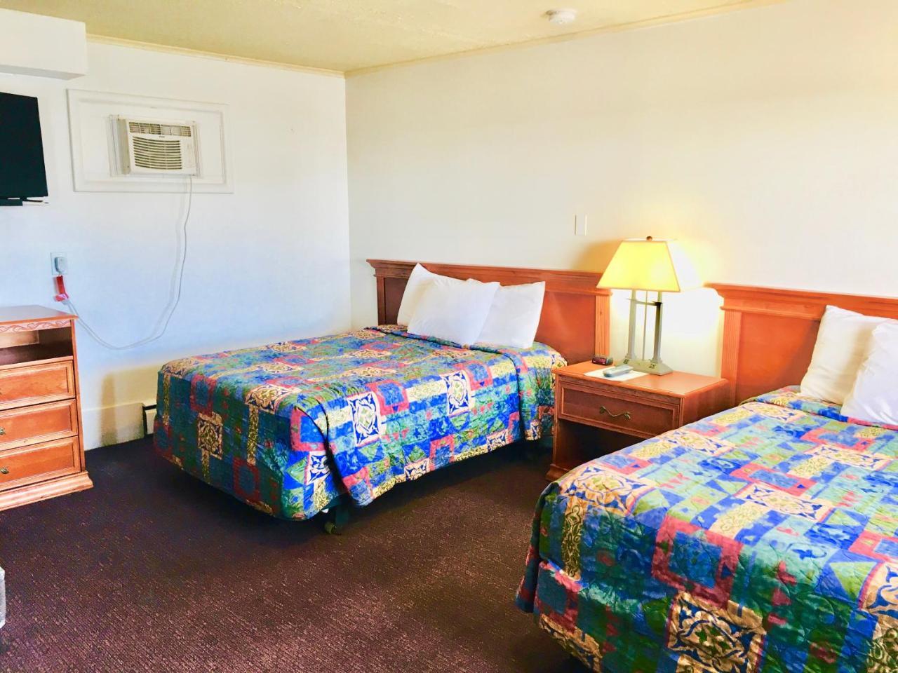 North Country American Inn คาลคาสกา ภายนอก รูปภาพ