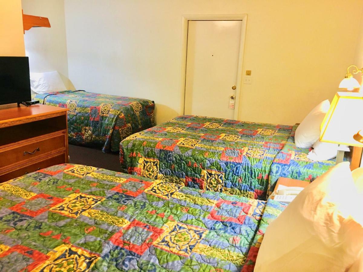 North Country American Inn คาลคาสกา ภายนอก รูปภาพ